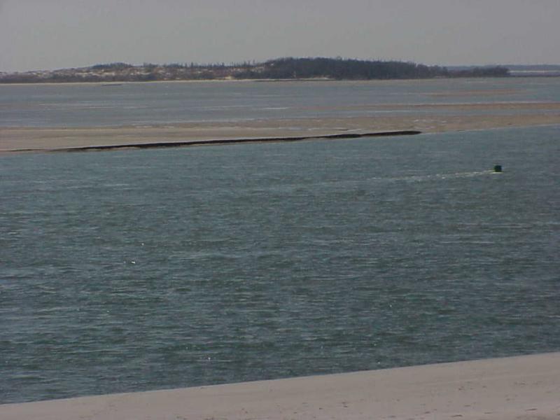 <img typeof="foaf:Image" src="http://statelibrarync.org/learnnc/sites/default/files/images/sand_bar.jpg" width="1024" height="768" alt="Central section of Bogue inlet: sand bar without vegetation" title="Central section of Bogue inlet: sand bar without vegetation" />