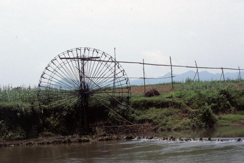 <img typeof="foaf:Image" src="http://statelibrarync.org/learnnc/sites/default/files/images/vietnam_066.jpg" width="1024" height="683" alt="Bamboo water wheel irrigating rice fields at Mai Chau" title="Bamboo water wheel irrigating rice fields at Mai Chau" />