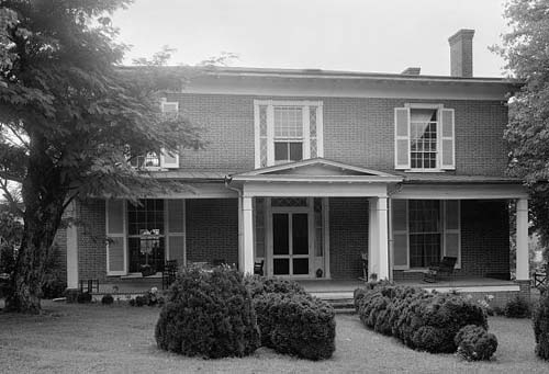 Swan Ponds, Morganton vic., Burke County, North Carolina, built in 1802. Image courtesy of Library of Congress. 